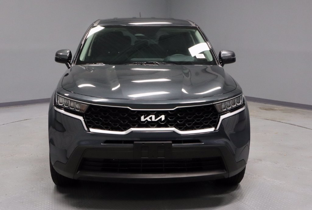 Used 2023 Kia Sorento LX AWD/4WD image 6