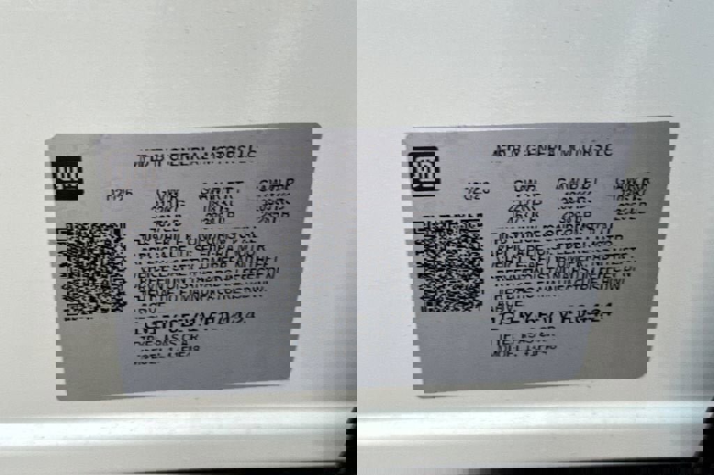 New 2027 Chevrolet Bolt LT w/ Comfort Package image 28