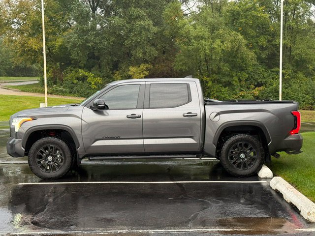 Used 2024 Toyota Tundra Limited AWD/4WD image 4