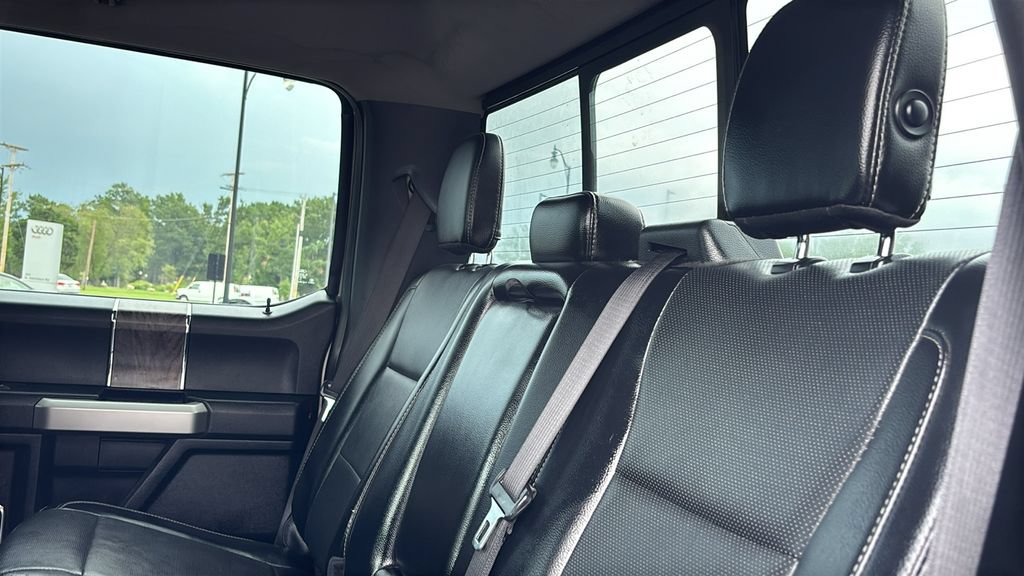 Used 2017 Ford F250 Lariat w/ Lariat Value Package AWD/4WD image 10