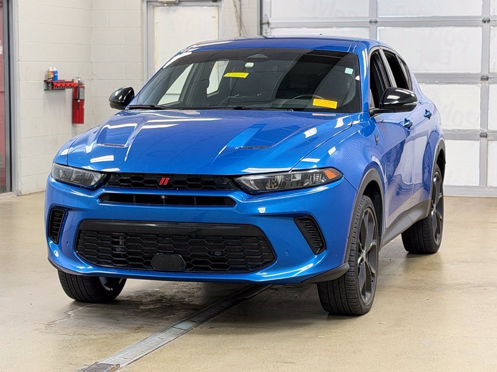 Used 2023 Dodge Hornet GT w/ Tech Pack w/o Parking AWD/4WD image 3