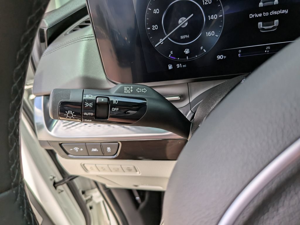 Certified 2024 Kia Carnival SX Prestige FWD image 34
