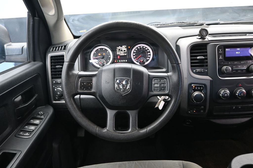 Used 2016 RAM 1500 Express AWD/4WD image 30