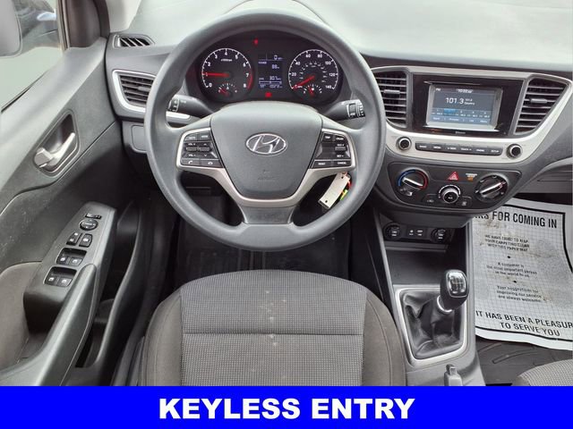 Used 2021 Hyundai Accent SE image 6