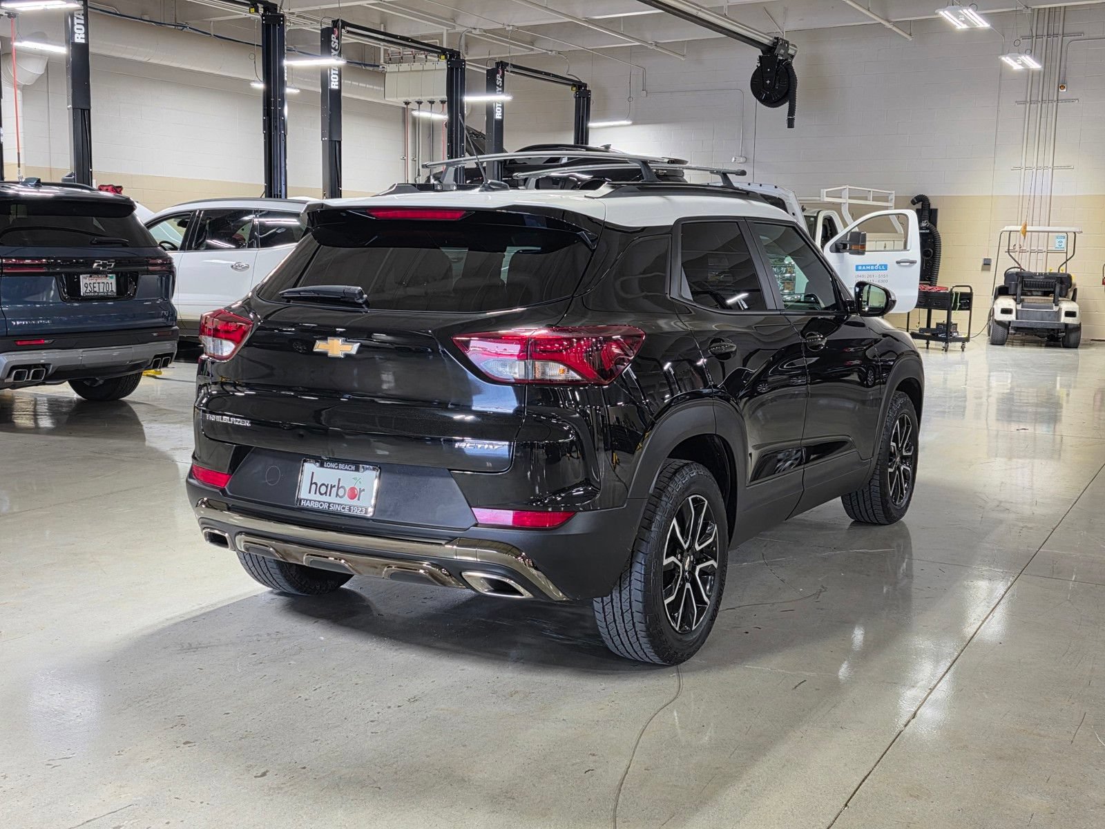 Used 2023 Chevrolet TrailBlazer ACTIV w/ Convenience Package FWD image 7