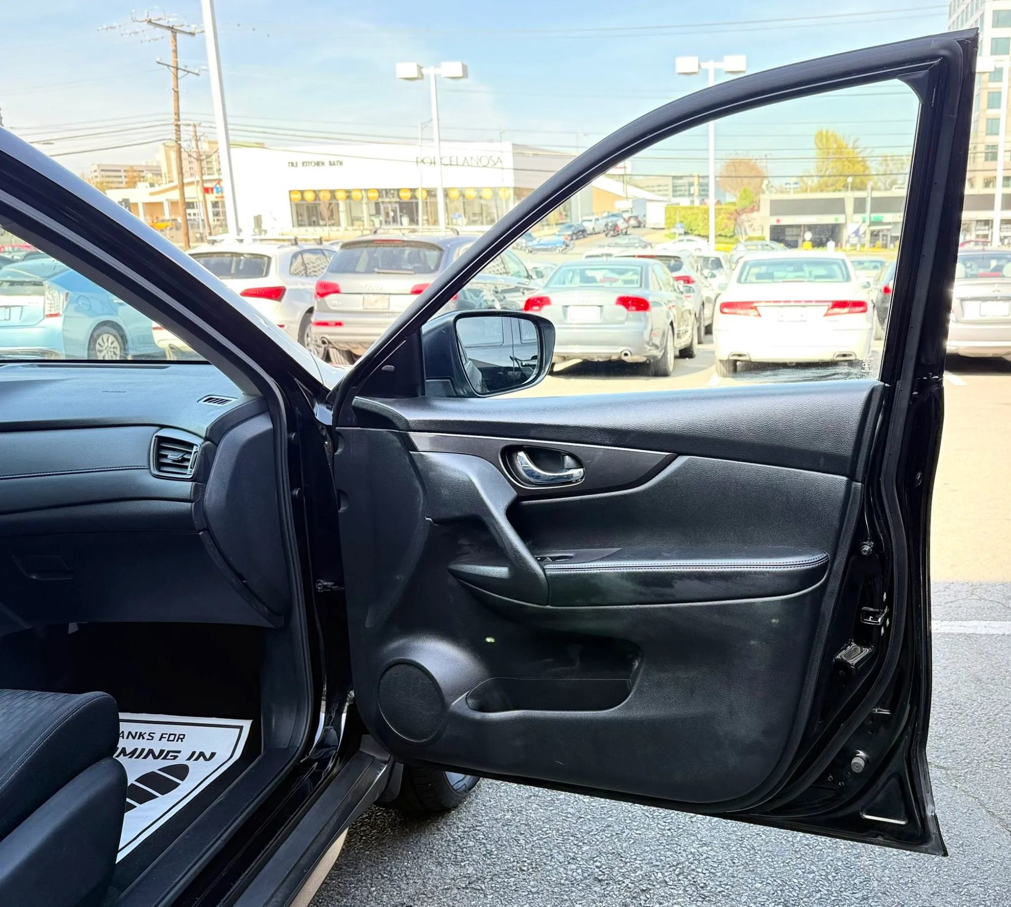 Used 2018 Nissan Rogue S image 30