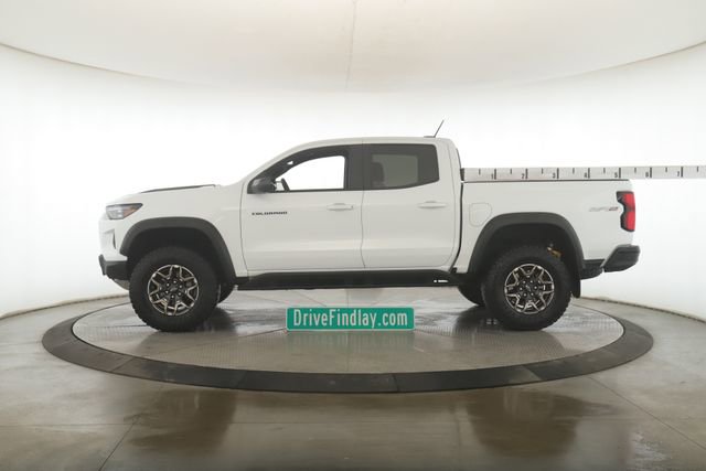 Used 2025 Chevrolet Colorado ZR2 w/ Technology Package image 9