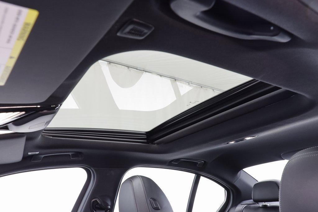 Certified 2025 BMW 330i xDrive Sedan image 14