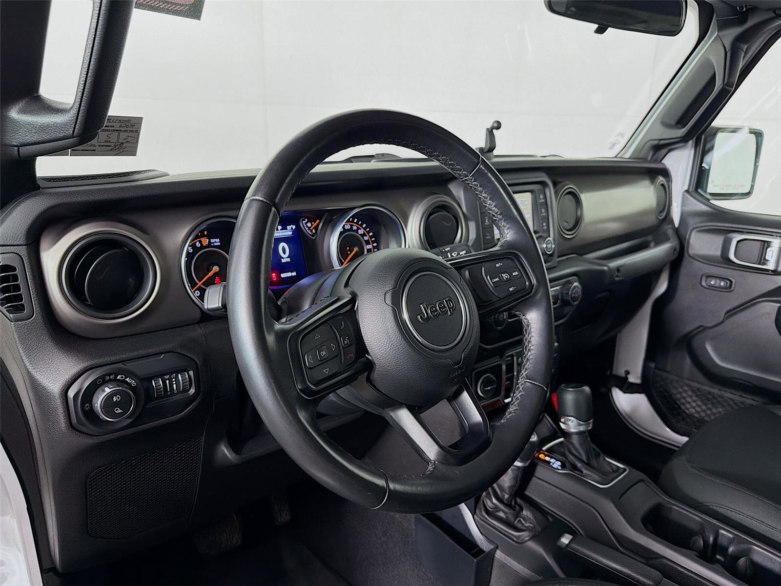 Used 2020 Jeep Gladiator Sport w/ Quick Order Package 24S AWD/4WD image 9
