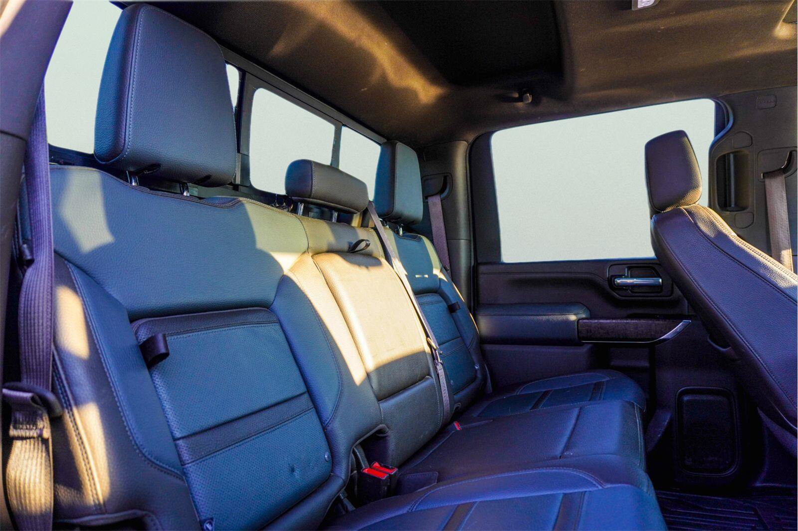 Used 2021 GMC Sierra 3500 Denali w/ Denali Ultimate Package AWD/4WD image 13