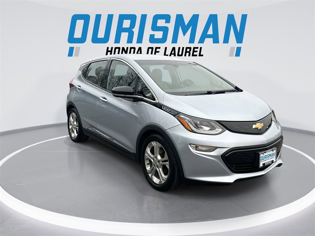 Used 2017 Chevrolet Bolt LT image 2