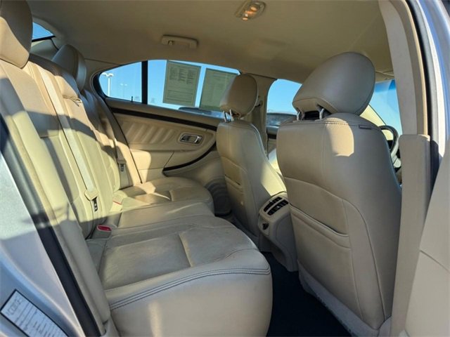Used 2013 Ford Taurus Limited image 9