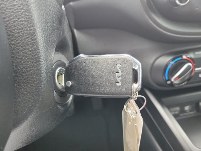 Used 2023 Kia Soul LX FWD image 30