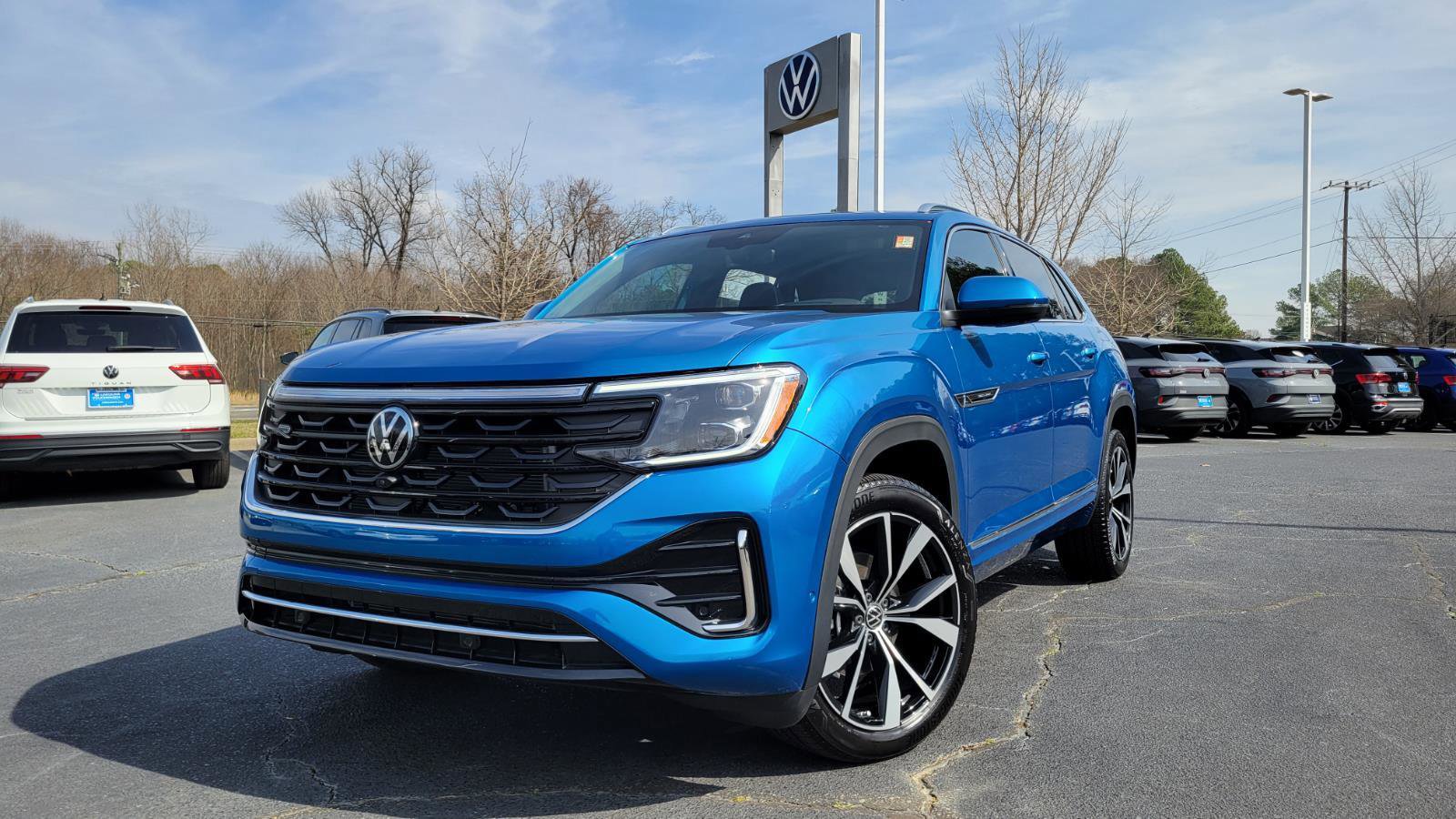 Certified 2025 Volkswagen Atlas Cross Sport SEL Premium R-Line image 55