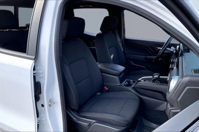 Used 2024 Chevrolet Colorado LT w/ LT Convenience Package image 19