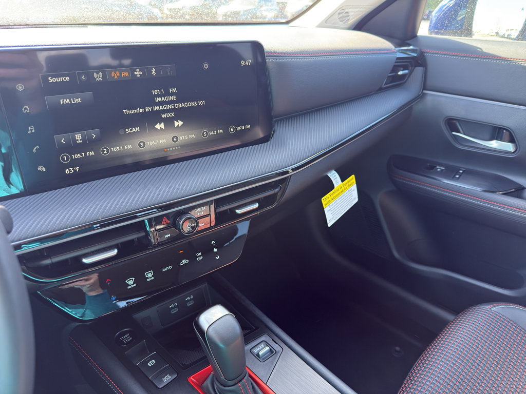 Used 2025 Nissan Kicks SR AWD/4WD image 21