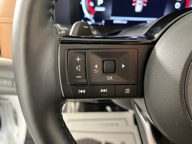 Used 2025 Nissan Pathfinder Platinum w/ Cargo Package FWD image 24