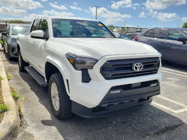 Used 2026 Toyota Tacoma SR5 AWD/4WD image 3