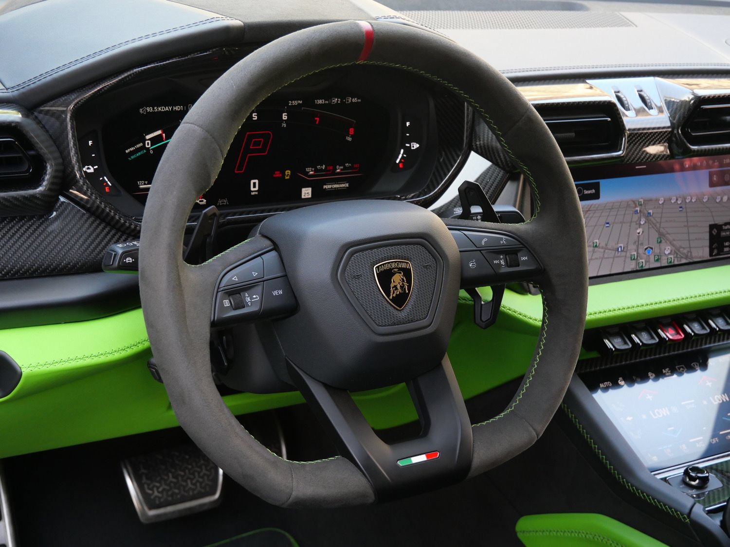 Used 2026 Lamborghini Urus S AWD/4WD image 16