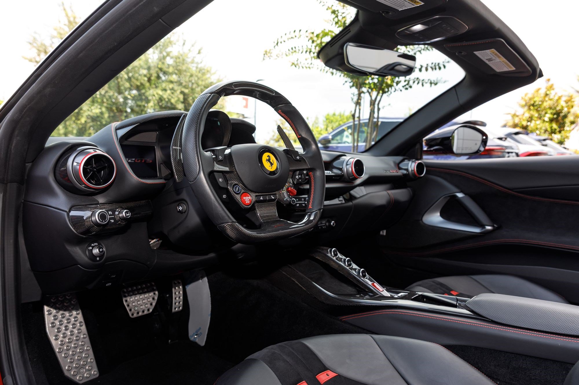 Used 2021 Ferrari 812 GTS RWD image 10