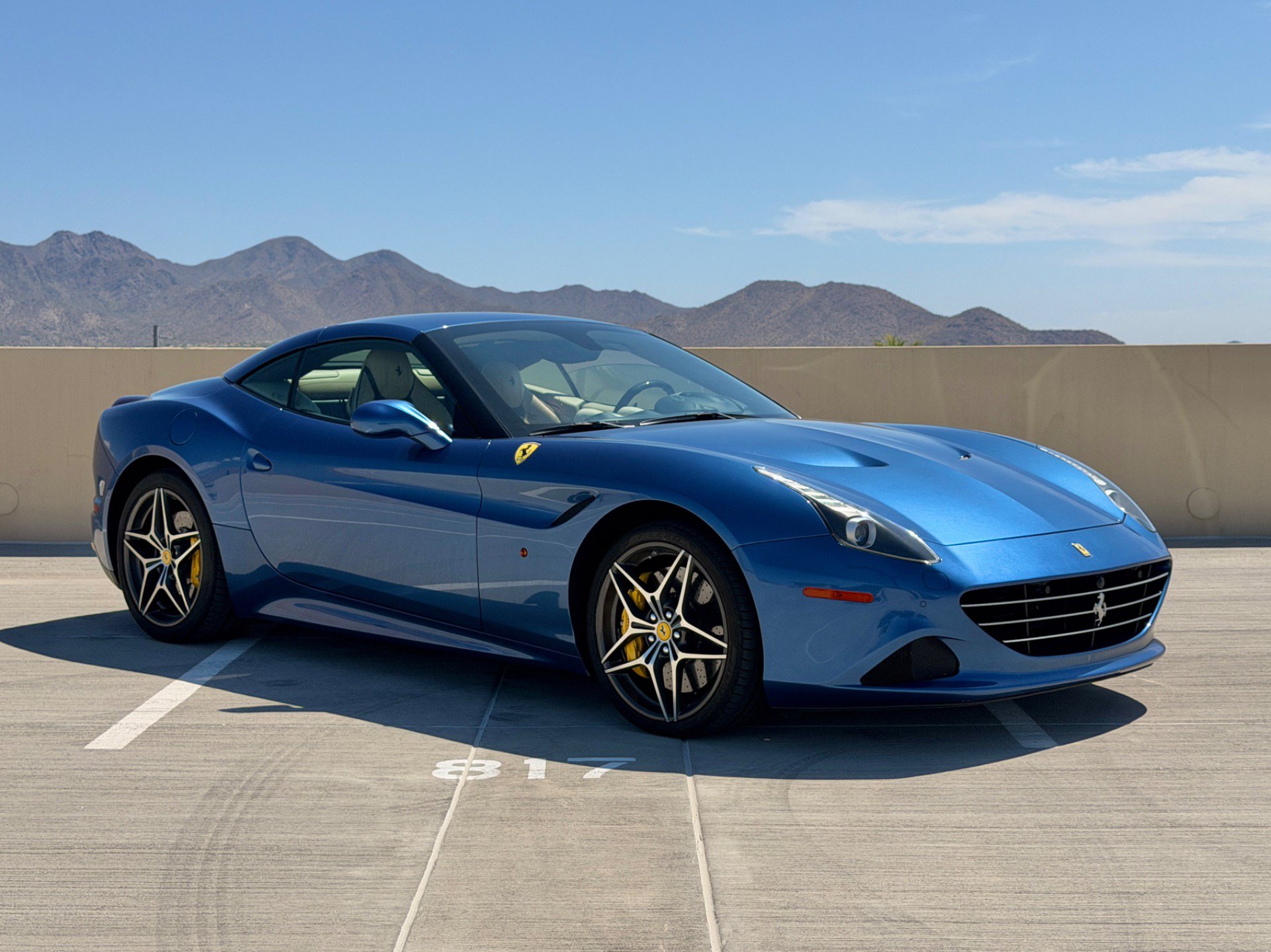 Used 2015 Ferrari California T RWD image 4