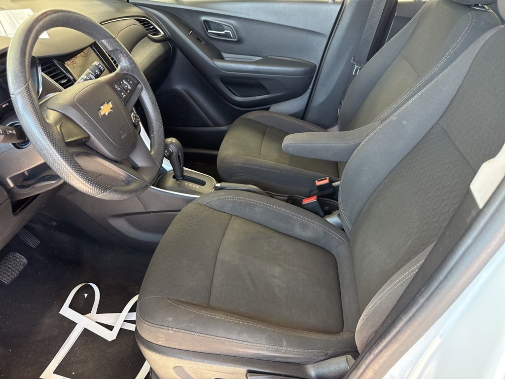 Used 2018 Chevrolet Trax LS image 7