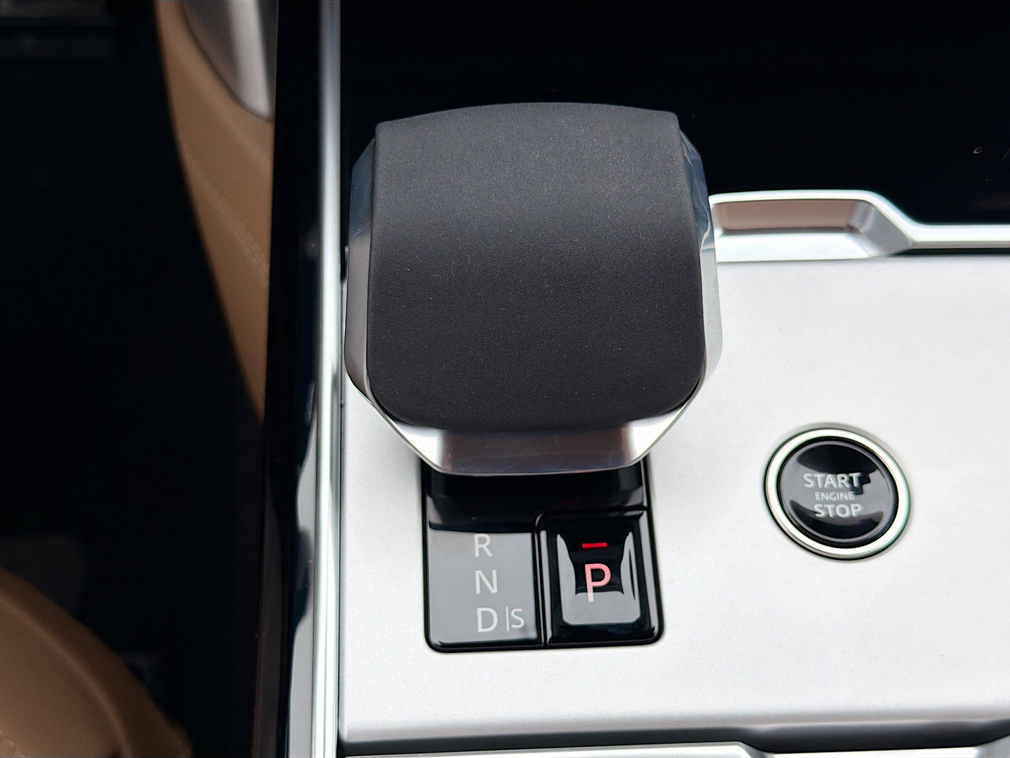 New 2026 Land Rover Range Rover Long Wheelbase Autobiography AWD/4WD image 30