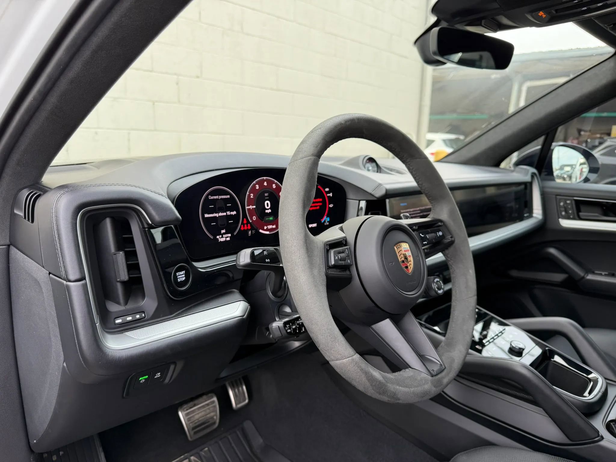 Used 2025 Porsche Cayenne S w/ Premium Package Plus image 22