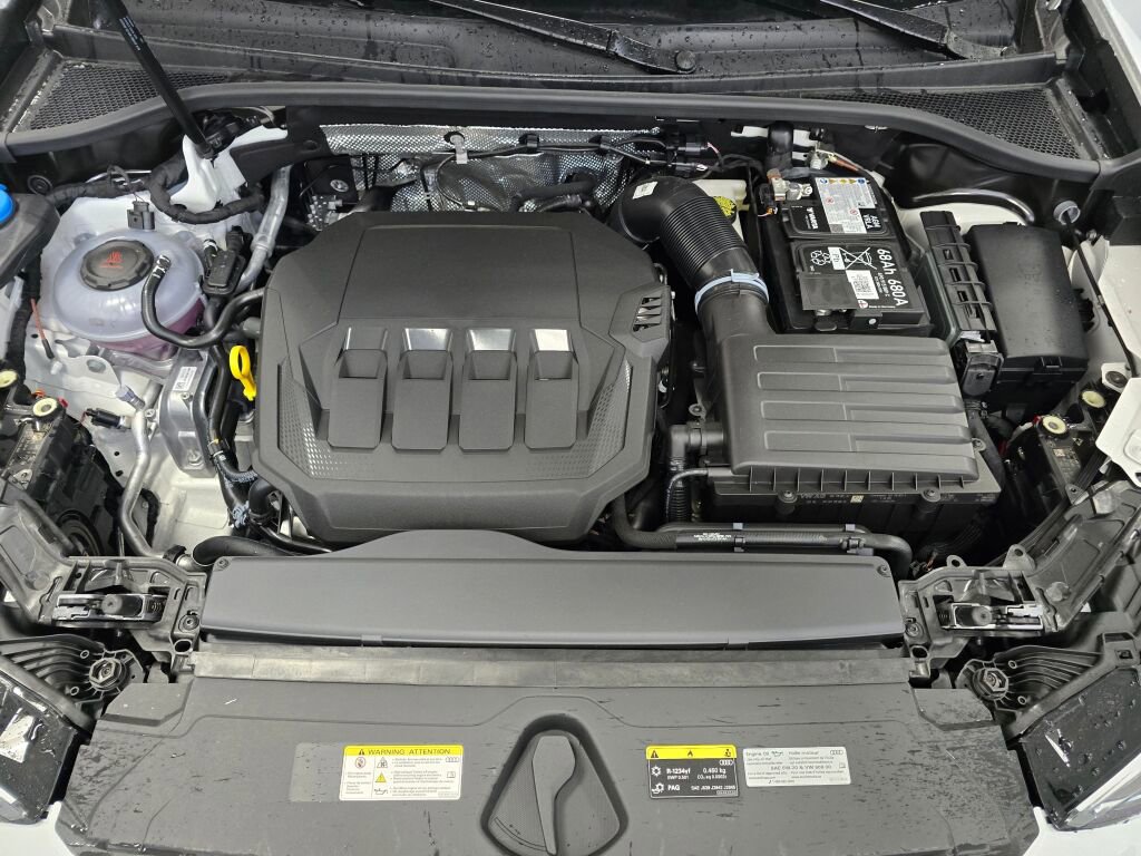 New 2025 Audi Q3 2.0T Premium image 10