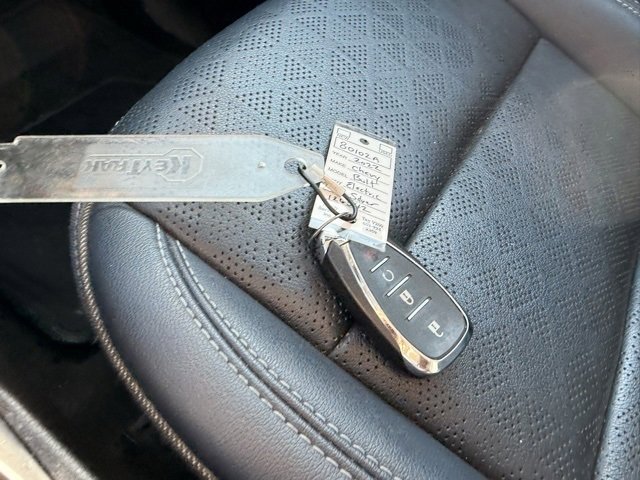 Used 2022 Chevrolet Bolt EUV Premier image 29