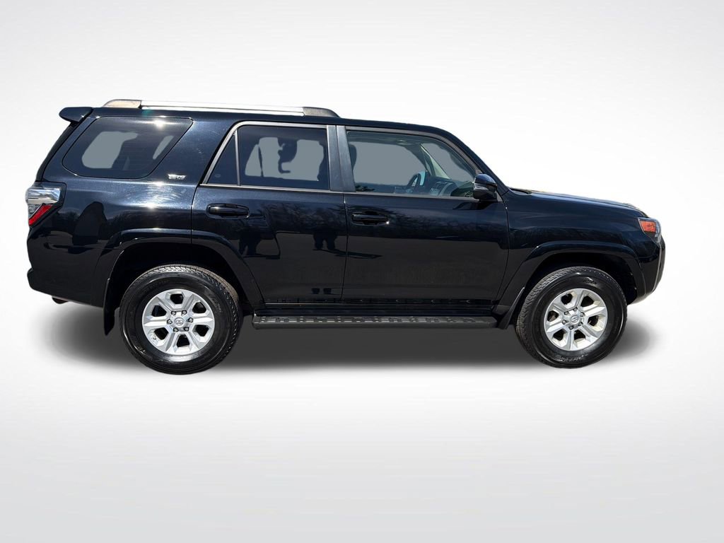 Used 2020 Toyota 4Runner SR5 Premium w/ Moonroof Package AWD/4WD image 7