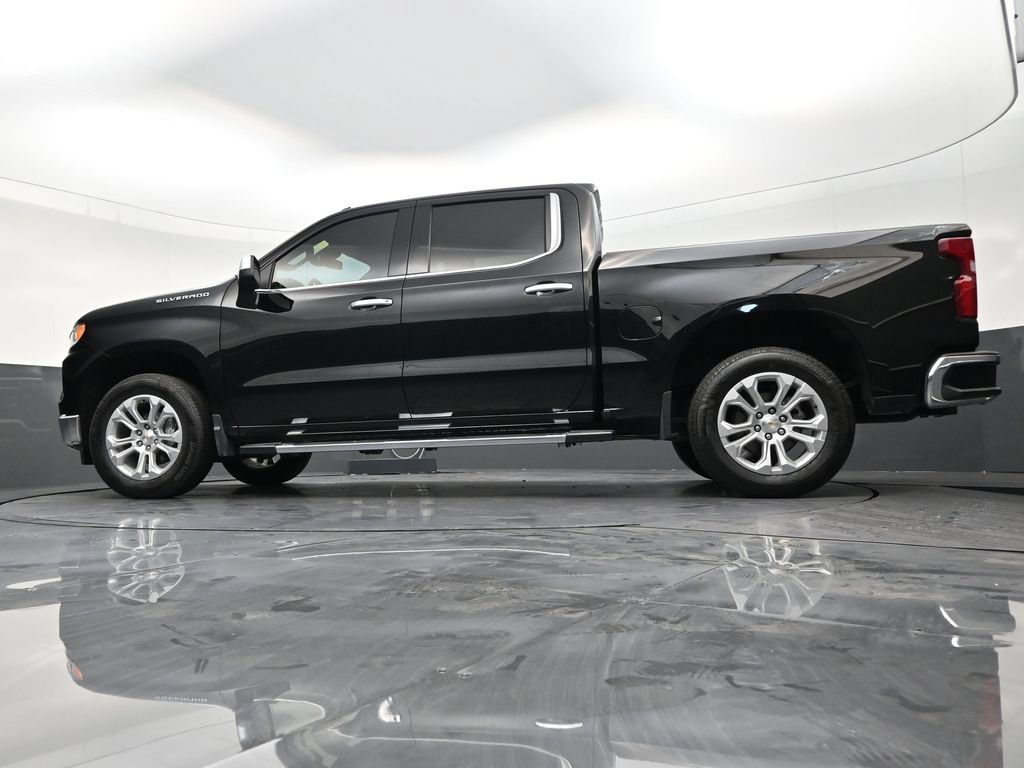 Used 2022 Chevrolet Silverado 1500 LTZ w/ LTZ Premium Package RWD image 20