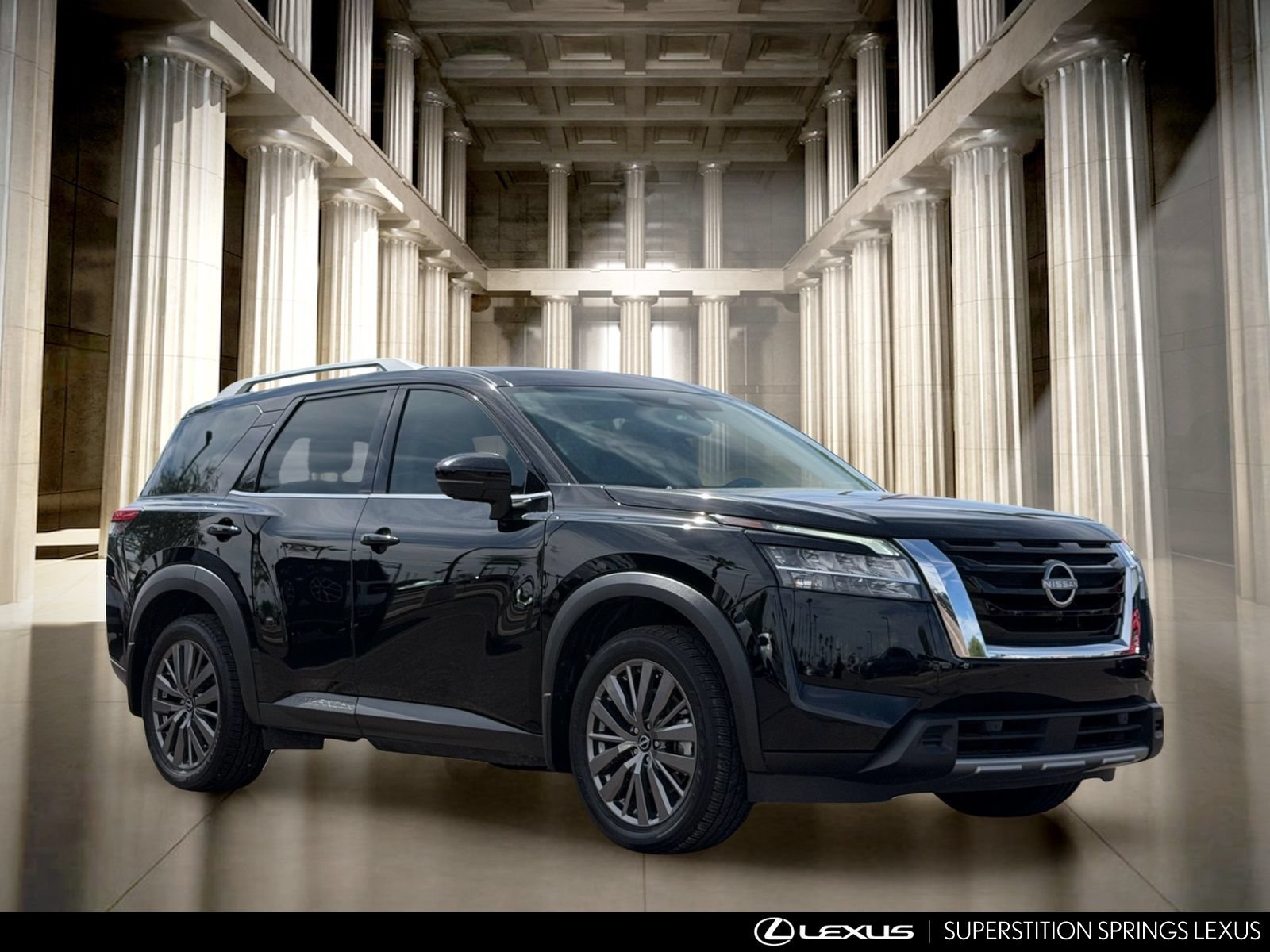 Used 2024 Nissan Pathfinder SL w/ SL Premium Package FWD image 2