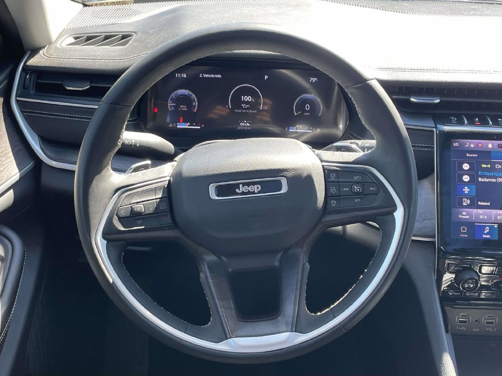 Used 2023 Jeep Grand Cherokee L Limited w/ Luxury Tech Group II AWD/4WD image 24