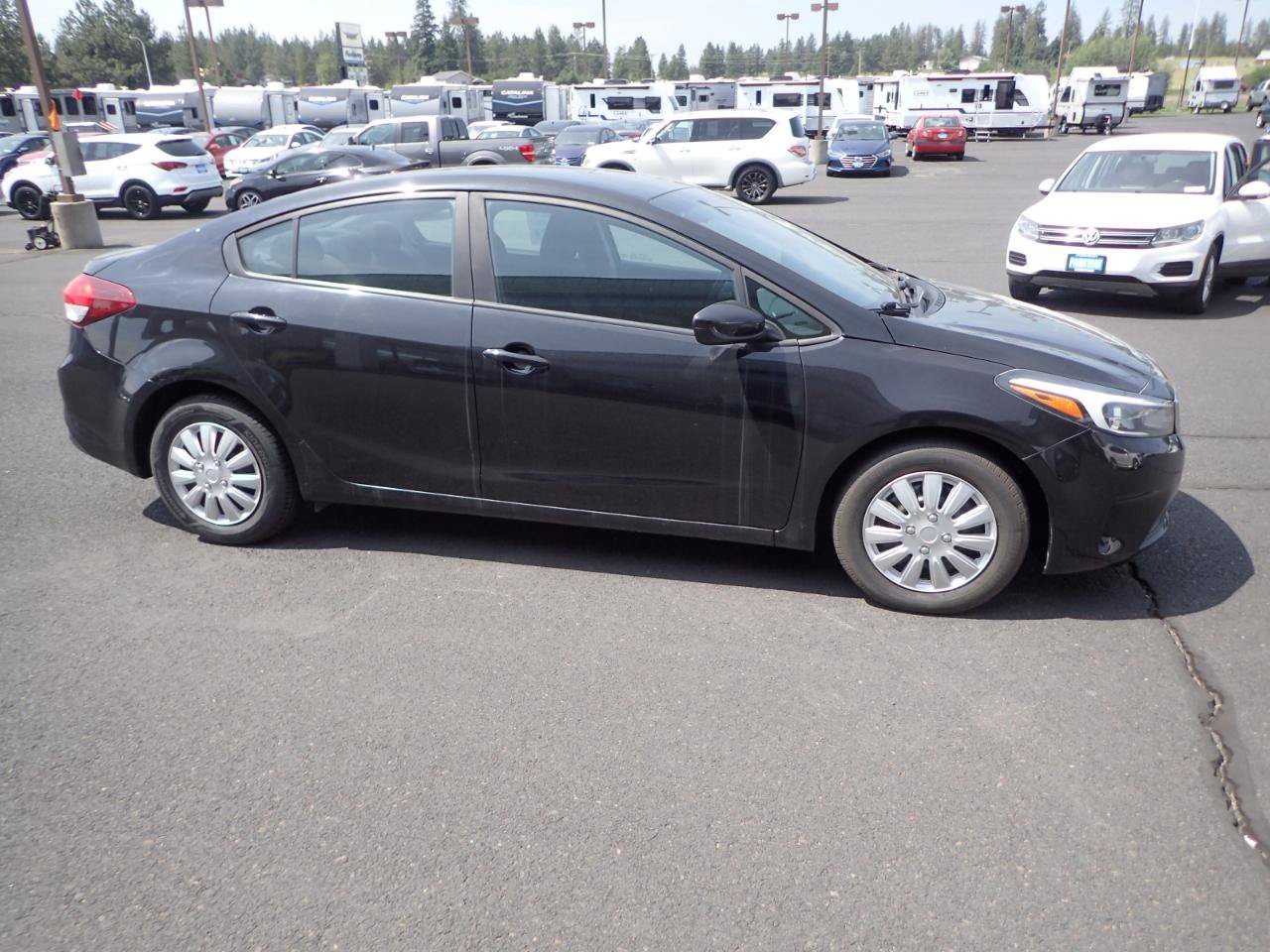 Used 2017 Kia Forte LX FWD image 6
