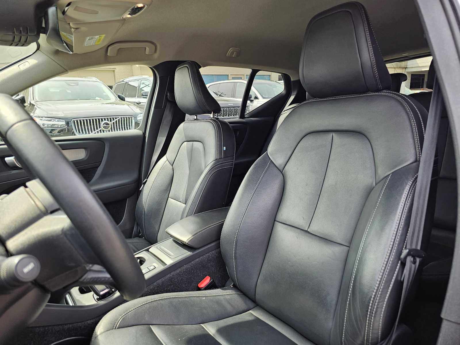 Used 2021 Volvo XC40 T5 Momentum w/ Protection Package Premier AWD/4WD image 22