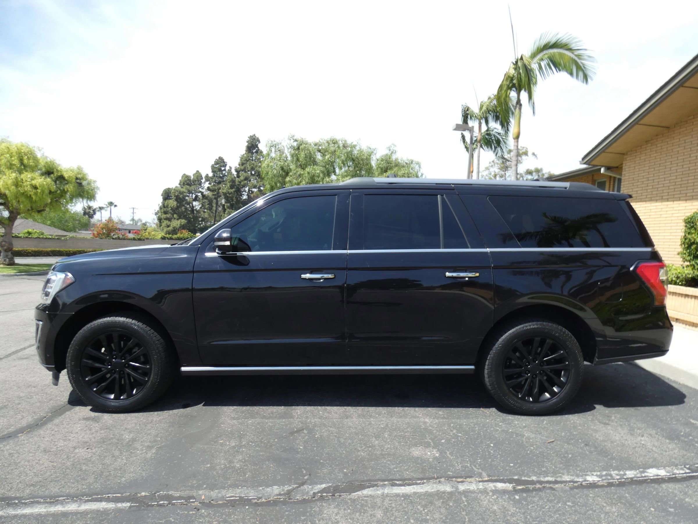 Used 2019 Ford Expedition Max Limited w/ Equipment Group 301A image 14