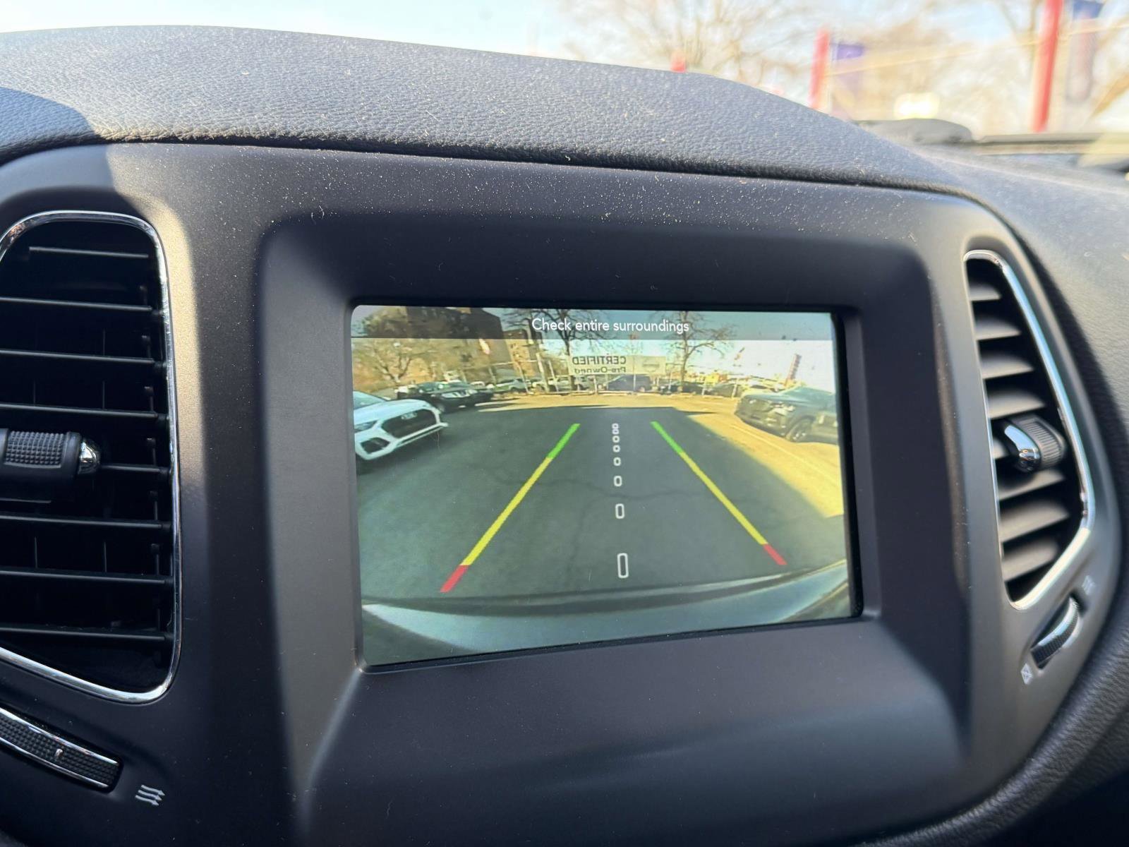 Used 2018 Jeep Compass Latitude w/ Popular Equipment Group image 31