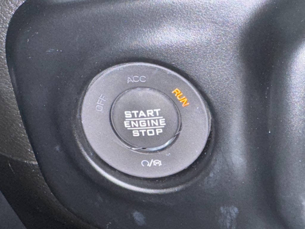 Used 2022 Jeep Wrangler Unlimited Sport image 34