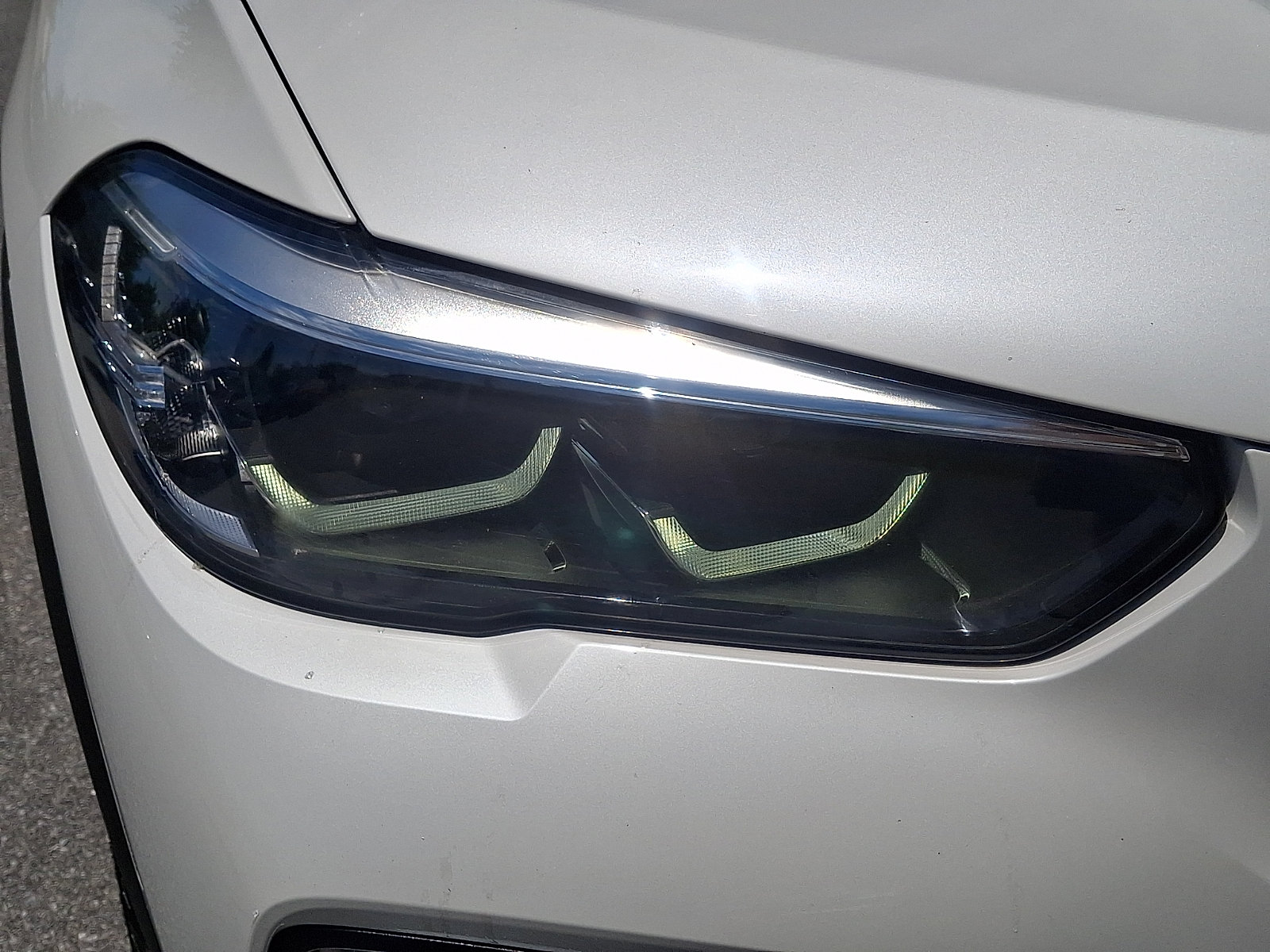 Used 2019 BMW X5 xDrive40i w/ Convenience Package AWD/4WD image 9