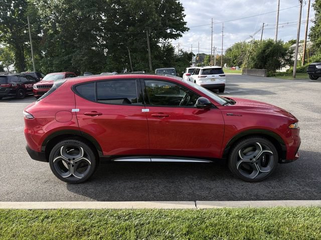New 2026 Alfa Romeo Tonale w/ Active Assist Package AWD/4WD image 9
