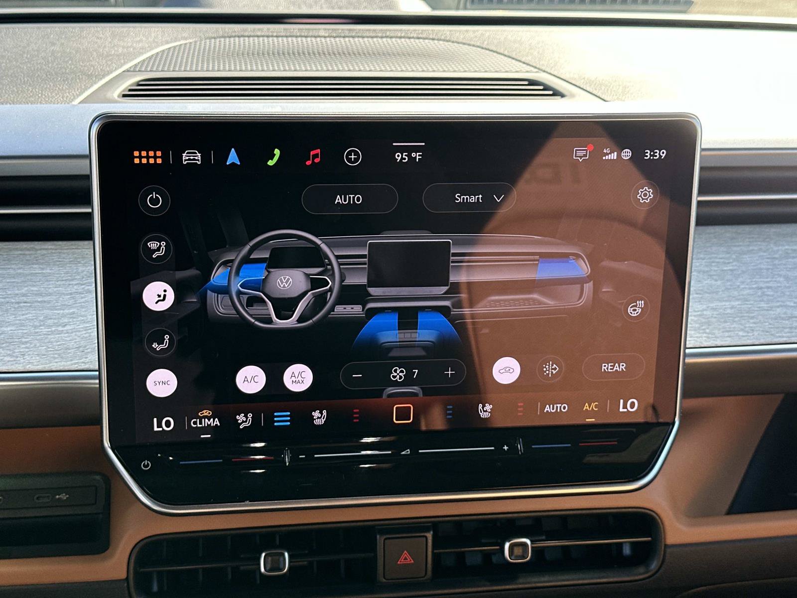 Certified 2025 Volkswagen ID. Buzz Pro S RWD image 14