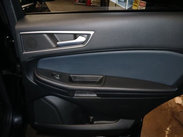Used 2023 Ford Edge SEL w/ Sport Appearance Package image 41