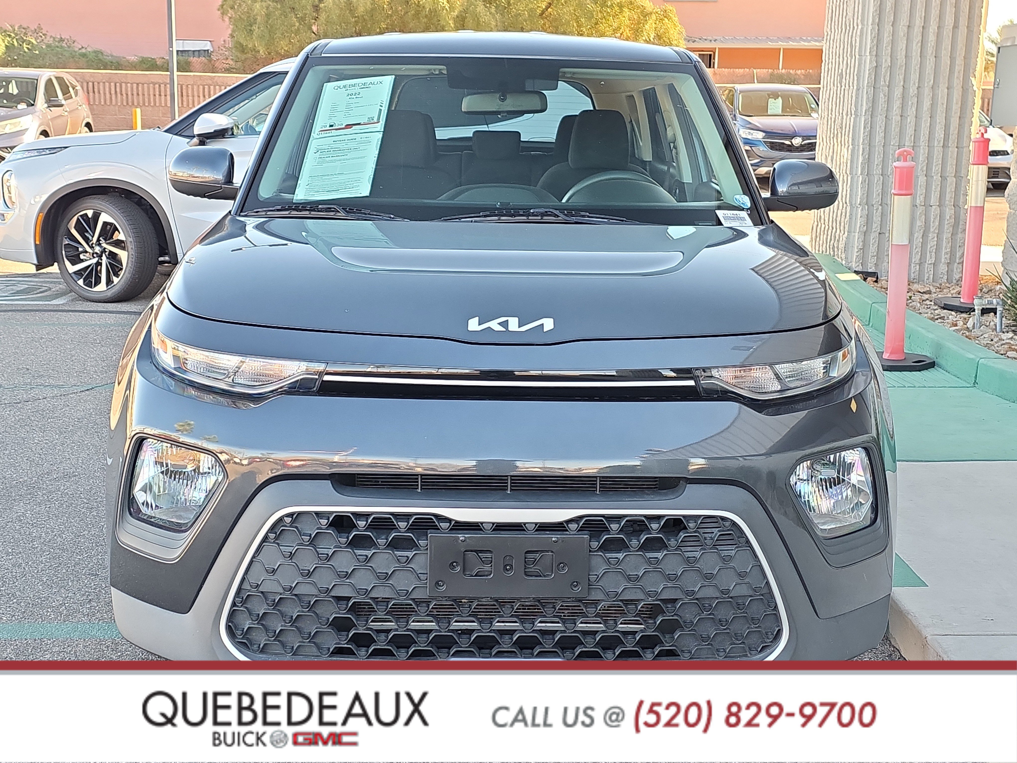 Used 2022 Kia Soul LX image 2