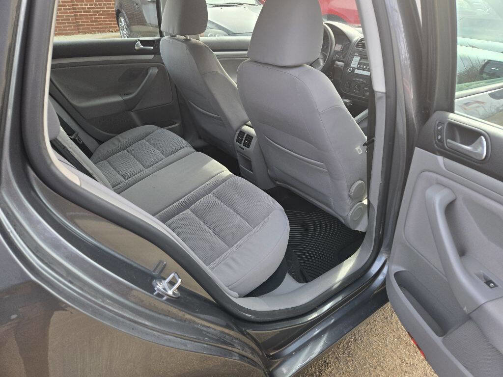 Used 2009 Volkswagen Jetta S image 12