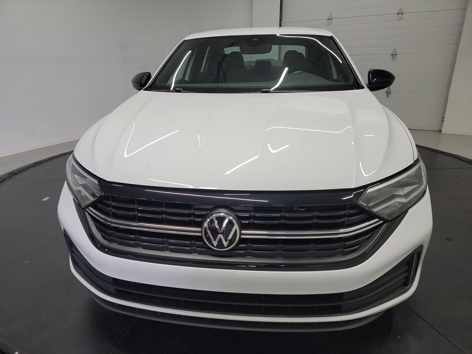 Used 2022 Volkswagen Jetta Sport FWD image 2