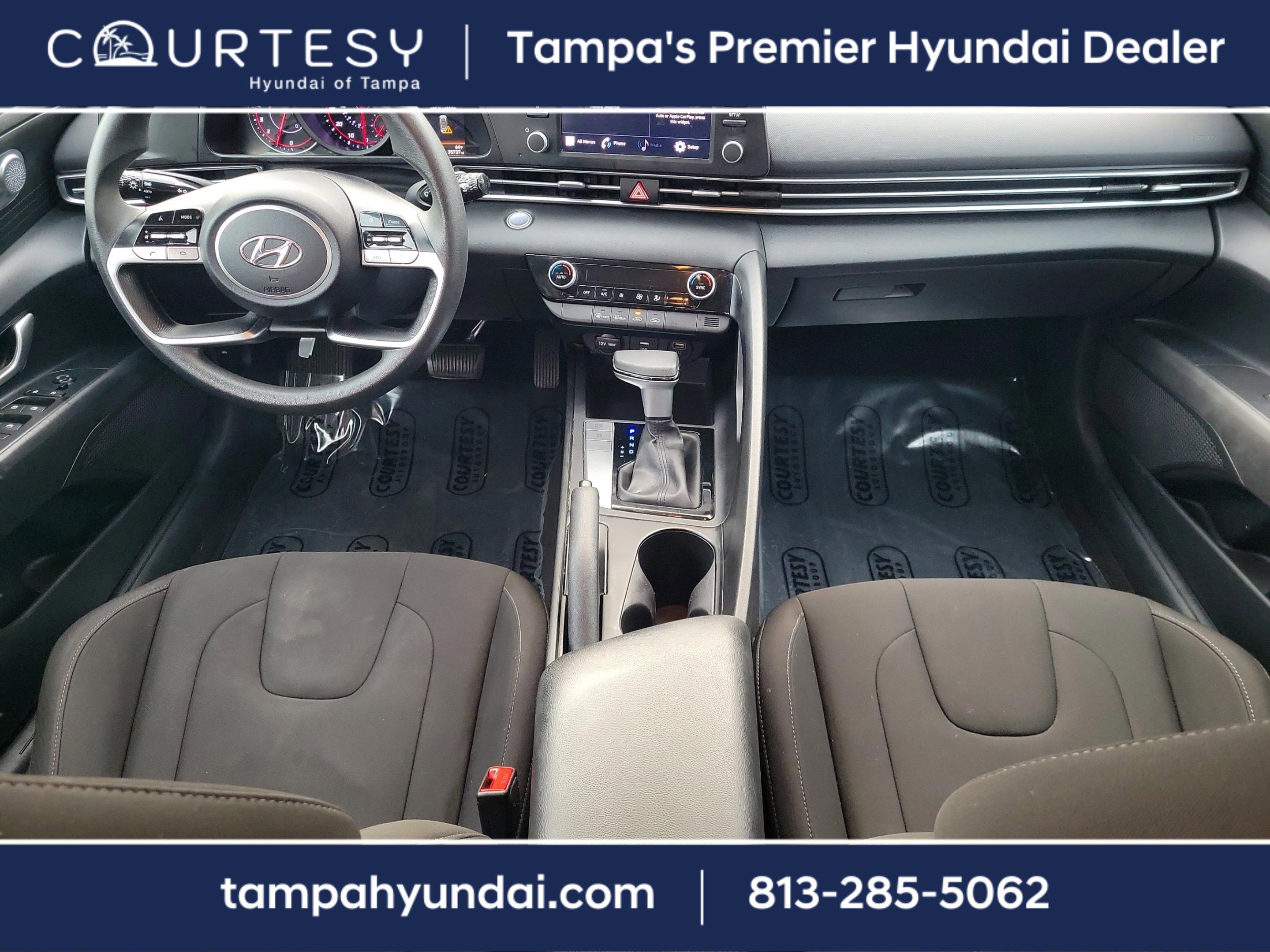 Used 2023 Hyundai Elantra SEL image 11