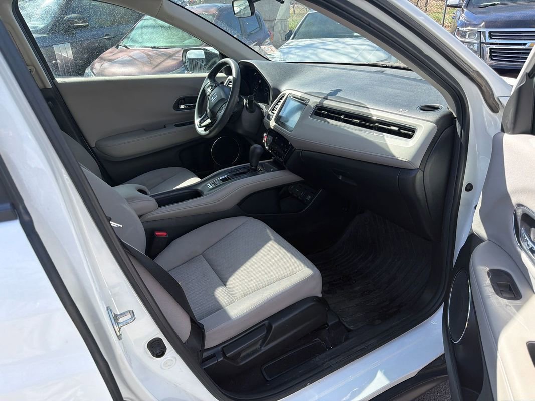 Used 2016 Honda HR-V EX image 10