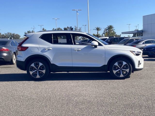 Certified 2025 Volvo XC40 B5 Core w/ Protection Package Premier image 6