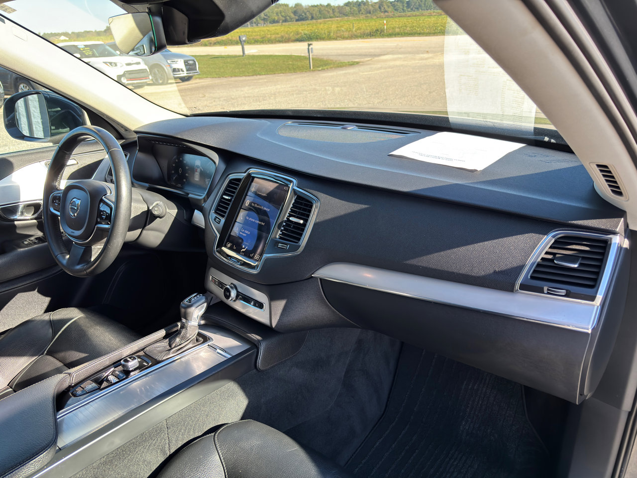 Used 2017 Volvo XC90 T6 Momentum image 30